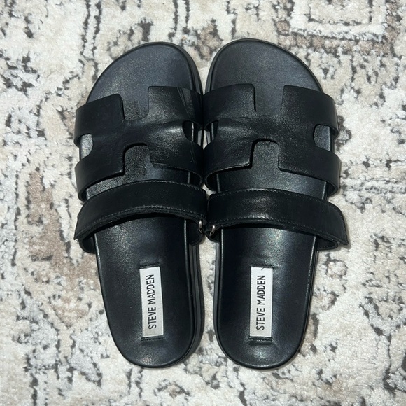 Steve Madden Shoes - Steve Madden Black Leather Sandal